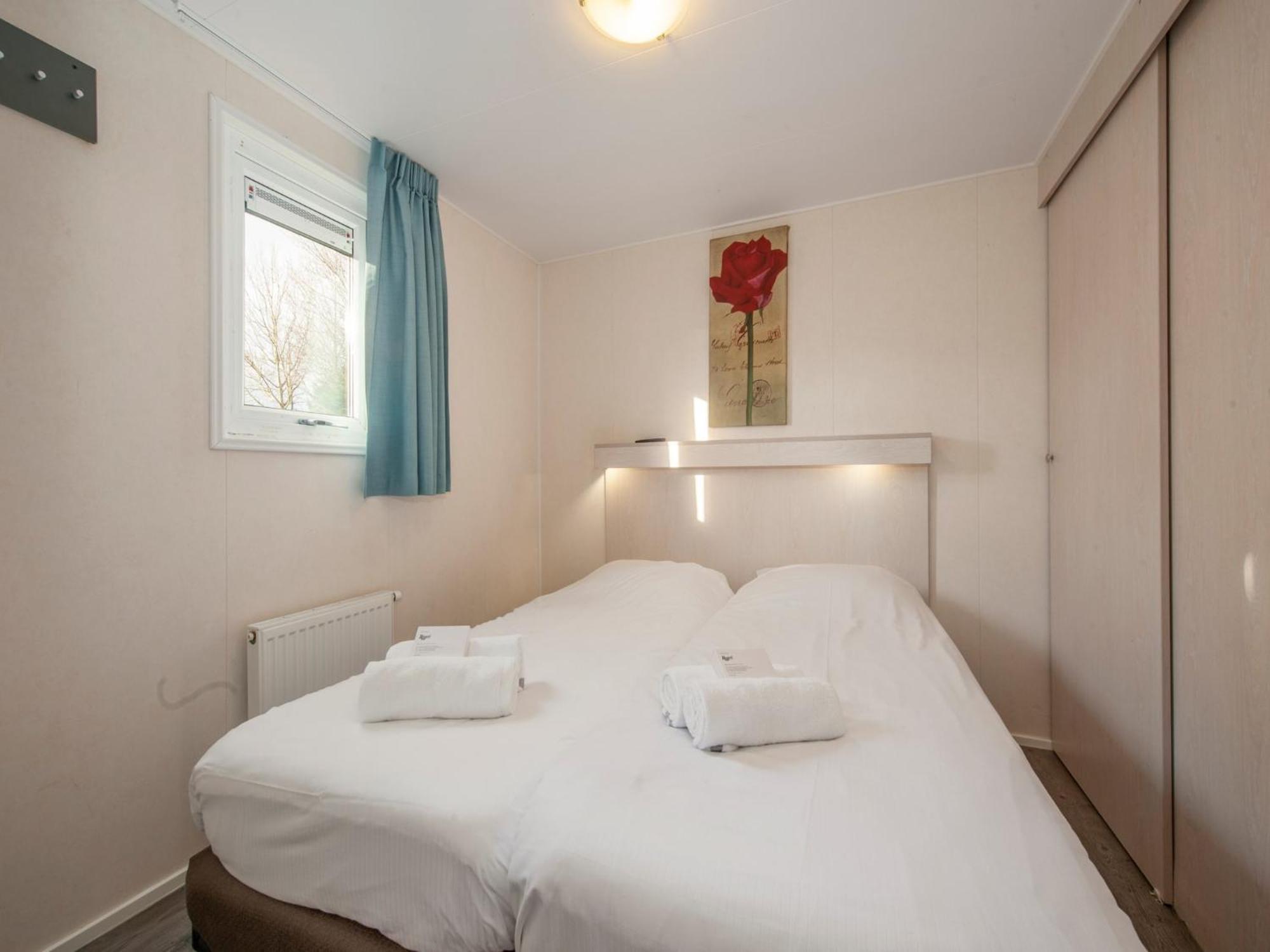 Comfortable With Dishwasher, At Walkingdistance * Kamperland